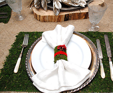 diy moss napkin rings, crafts, Here they are on my table