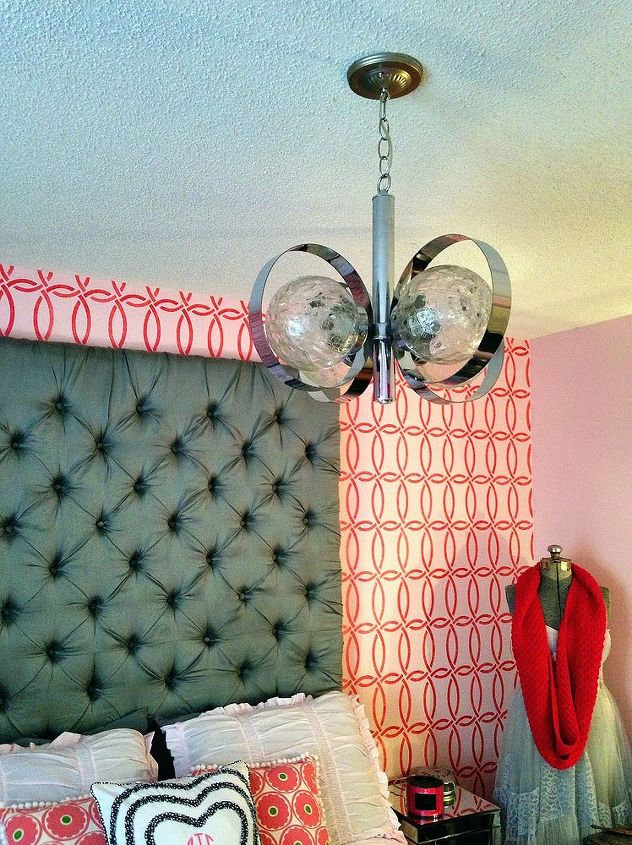 pretty in pink stenciled wall makeover