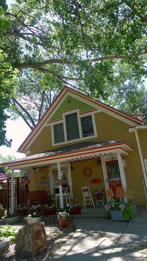 q porch in transition, diy, gardening, outdoor furniture, outdoor living, painted furniture, porches, Just so you know what the front of the house looks like