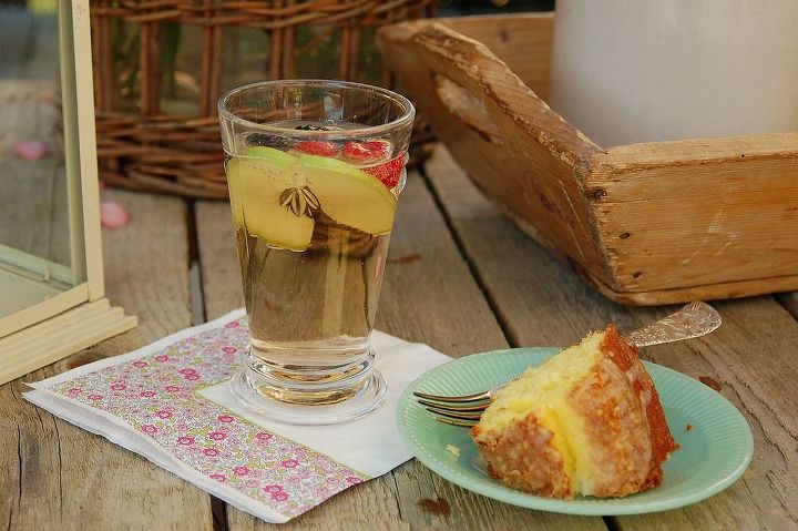 dreaming of spring, outdoor living, Recipe for White Sangria