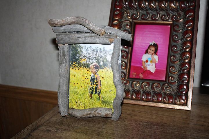 diy rustic photo frames, crafts, Drift wood rustic frame