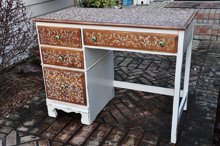 frumpy to fab desk redo, chalk paint, painted furniture