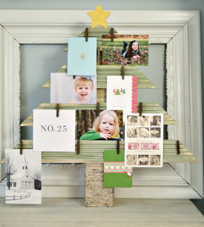 diy christmas card photo display, crafts, seasonal holiday decor, displaying Christmas cards and photos during the holidays
