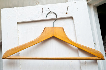 the secret to a clutter free closet, cleaning tips, closet