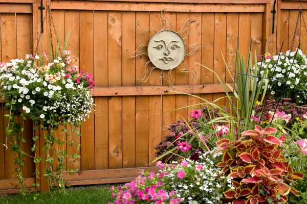 7 ways to dress up your fence, fences