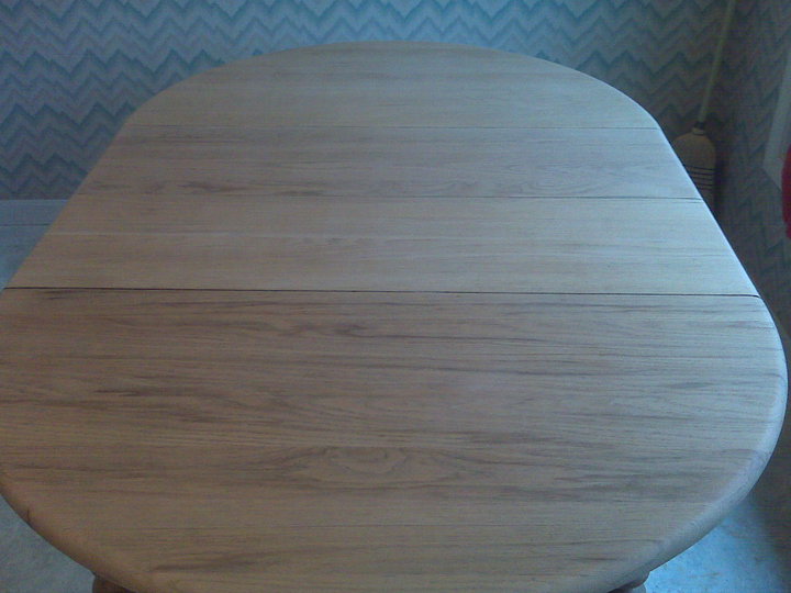 kitchen table refinishing, painted furniture, woodworking projects, Sanded