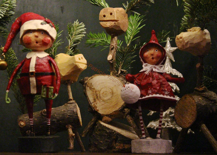 christmas decor with a cast of characters part 3 the reindeer effect, christmas decorations, seasonal holiday decor, Ms Boo who came along with her buddy reindeer owl is standing in her Christmas dress BUT she hasn t let go of the pumpkin she brought here in October when she was featured