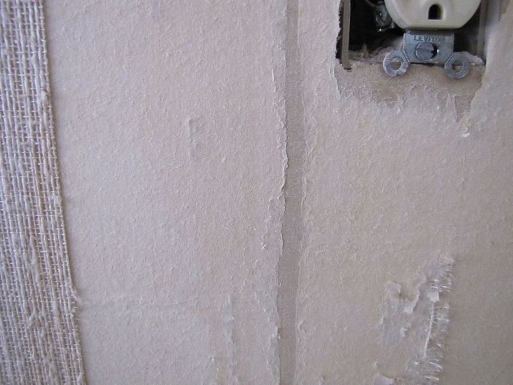repairing water damaged string paper, Unprimed sheetrock Had to use the backing like a lining paper