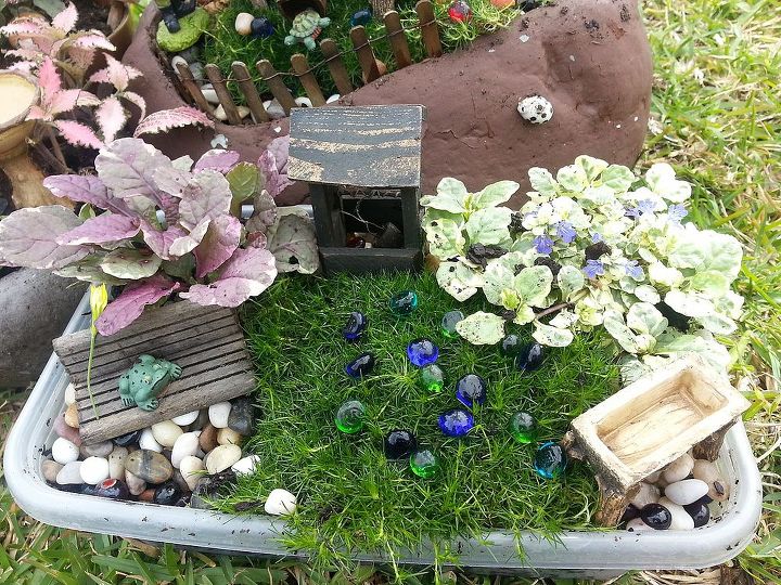 our gnome garden 2013, container gardening, gardening, another close up