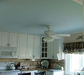 painted my kitchen ceiling a light blue