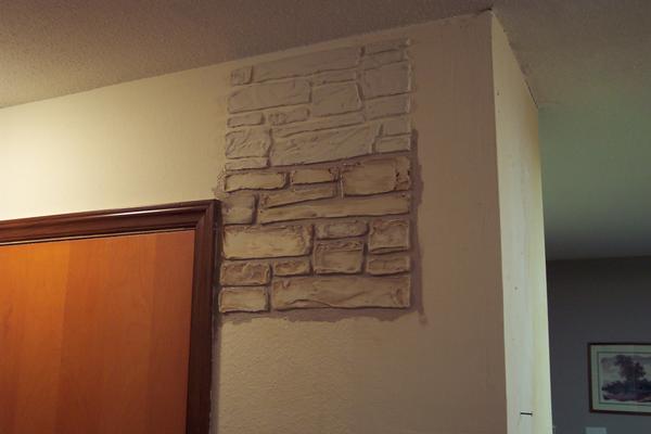 Plain Walls Are Transformed In To Stone Walls With Joint Compound