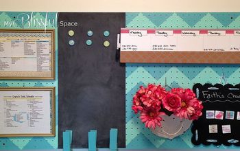 Pegboard Command Station {Tutorial}