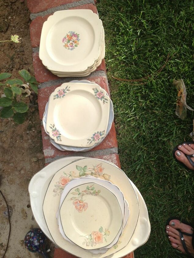 can anyone identify these pieces please, repurposing upcycling, These are HL but only orange is stamped Second selection I m guessing like the fiesta harlequin comparisons