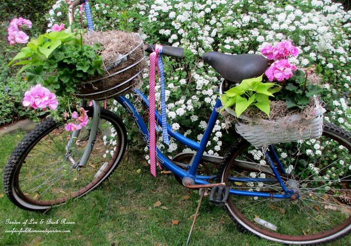 um jardim de maio nossa casa e jardim fairfield, Nosso plantador de bicicleta com serpentinas de fita