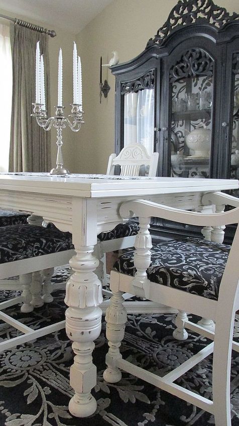 diy 1920 s vintage table chairs redo, home decor, living room ideas, painted furniture, AFTER The legs are my favorite part I am a wee bit obsessed with furniture legs