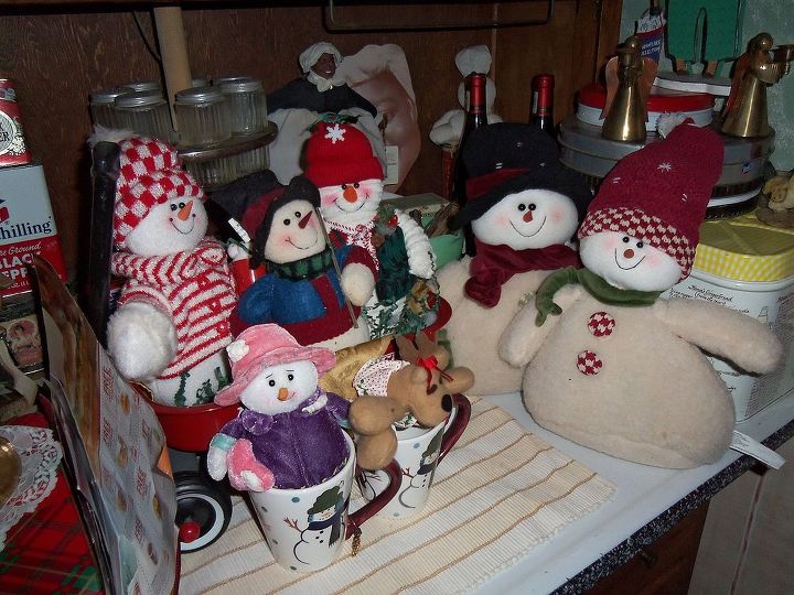last days of christmas dinning room, seasonal holiday d cor, Snow people on Hoosier and Hattie McDaniel GWTW in background