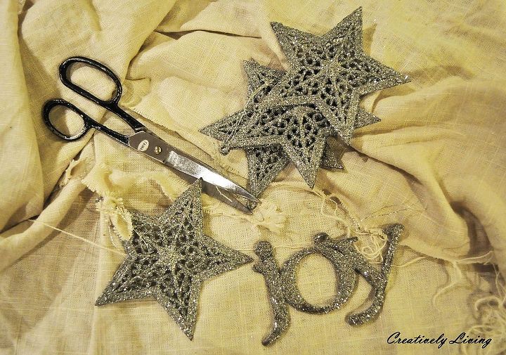 dollar store sparkle star garland 2 and 10 minutes, crafts, seasonal holiday decor