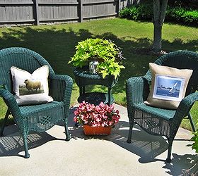 making the most of a small patio, flowers, gardening, hydrangea, outdoor living, repurposing upcycling, A comfortable spot for visiting with a friend