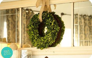 Lovin' these wreaths from Antique Farmhouse!