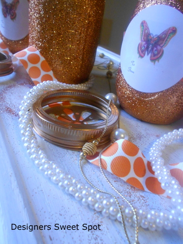 velas de mason jar, Los envas con bonitas etiquetas de mariposa Etiquetas descargables gratuitamente en el blog