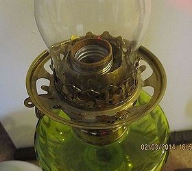 q can i add from left side lamp s glass globe to right side table lamp, lighting, repurposing upcycling, this old table lamp has metal round holder to hold the glass globe I do not know what word for that