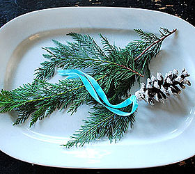 diy glitter pine cones, christmas decorations, crafts, seasonal holiday decor