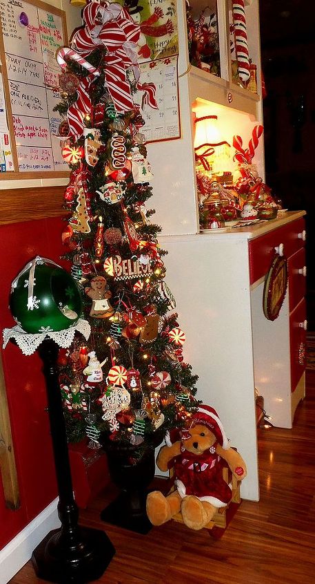christmas home tour part 4 christmas candy kitchen, seasonal holiday d cor, A side view