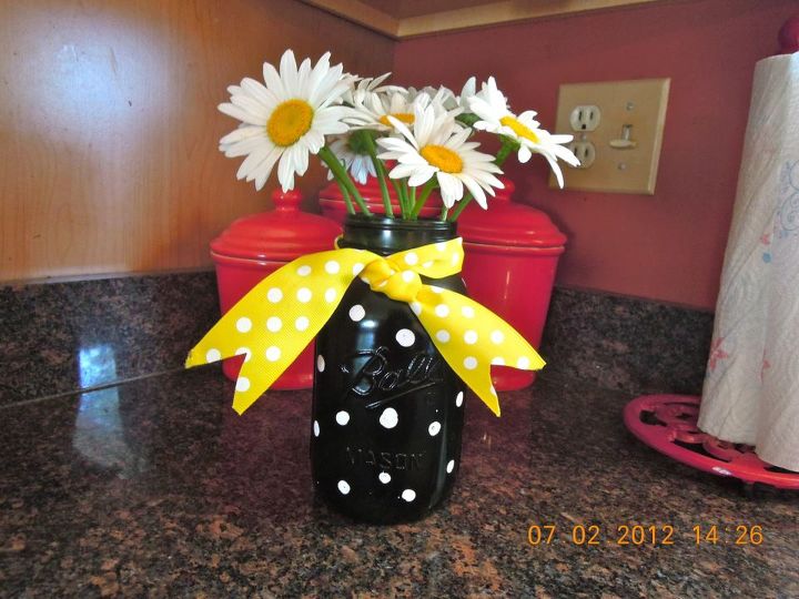 repurposed things amp crafts for the yard, flowers, gardening, mason jars, outdoor living, repurposing upcycling, Mason Jar vase