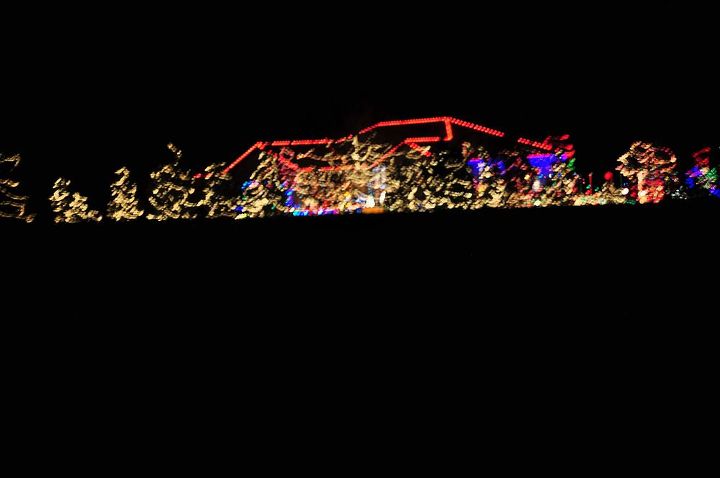 christmas lights, christmas decorations, lighting, seasonal holiday decor, A private residence near Cheyenne