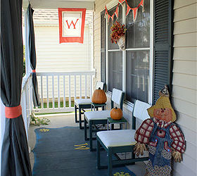 simple fall porch decor, crafts, outdoor living, porches, seasonal holiday decor, With little time to decorate for overnight guests I put together simple but festive FallDecor porch to greet our friends
