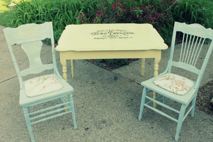old table and chairs redo french graphic table with vintage sheets for seat, painted furniture, I used 2 free chairs painted and covered the seats with vintage sheets and put a French graphic on the table