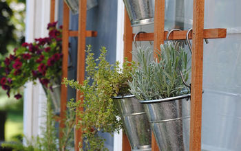 DIY Vertical Herb Garden Trellis Wall