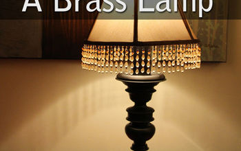 Lamp Makeover: How to Spray Paint a Brass Lamp