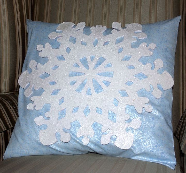 easy winter pillows adorned with a placemat, crafts, seasonal holiday decor, The snowflake sewn to the pillow started its life as a placemat