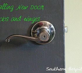 Changing out Interior Doorknobs & Hinges is Easy!