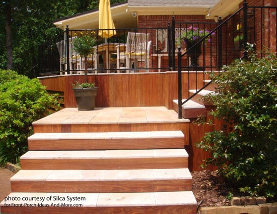 ideas de bricolaje para renovar una terraza o un porche, A veces s lo es necesario sustituir algunas superficies Estas escaleras han sido revestidas con azulejos sobre una estructura de madera utilizando un sistema especial