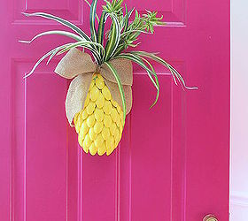 diy pineapple for your front door, crafts, doors, seasonal holiday decor
