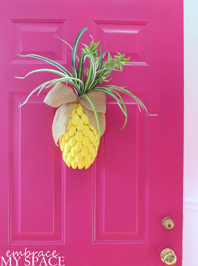 abacaxi para a porta da frente