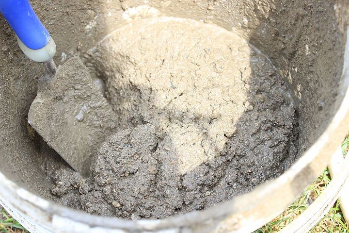 quick and easy concrete mixing, concrete masonry, Mix well again Should look like soft pudding