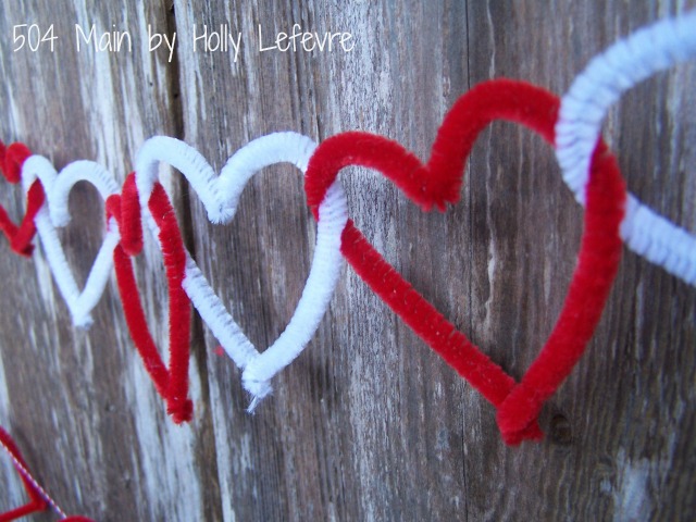 pipe cleaner heart garlands, crafts, seasonal holiday decor, I just think these are the cutest and you can hang them on mirrors doors mantels picture frames anywhere