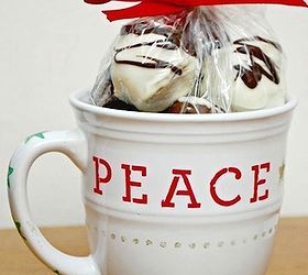 jingle all the way with 12 super easy diy holiday decorations with tutorial links, christmas decorations, crafts, home decor, mason jars, seasonal holiday decor, Use stencils to create a cute mug and fill with treats as gifts on the dining table