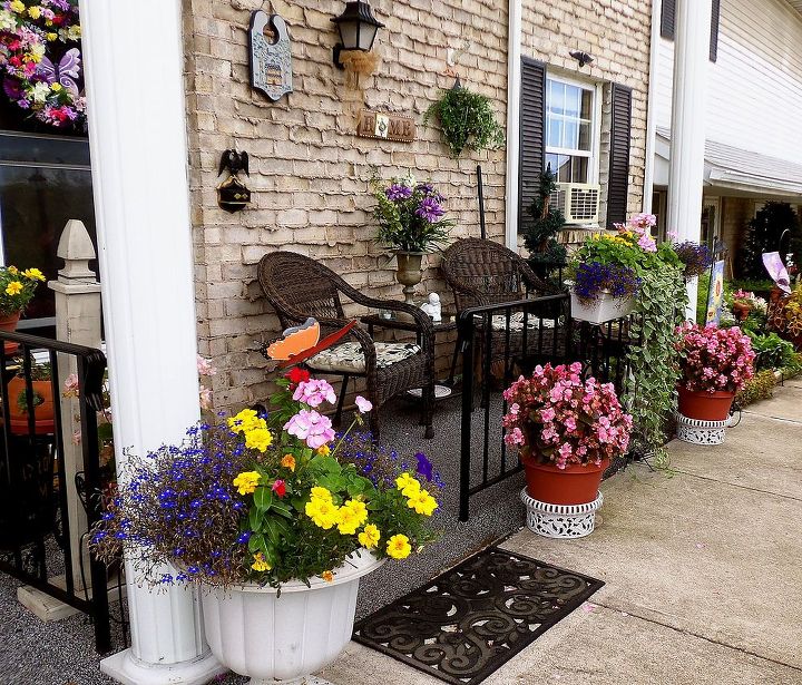 last look at front porch and yard for summer 2013, curb appeal, flowers, gardening, outdoor living, My Front Porch