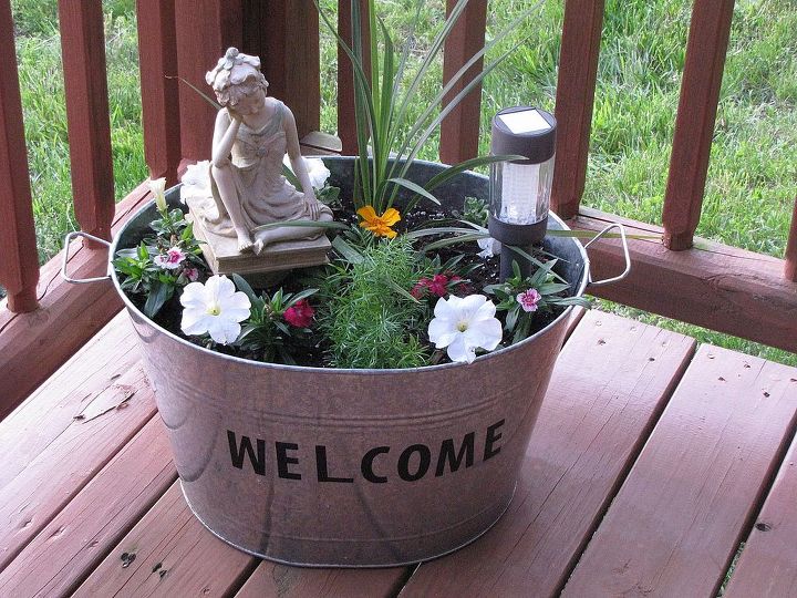metal galvanized tub turned mini flower garden, flowers, gardening, repurposing upcycling