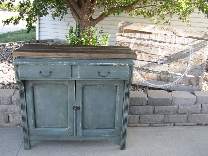 old hutch bottom makeover, painted furniture