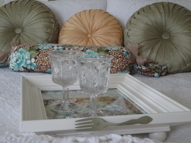 newly decorated guest room, bedroom ideas, home decor, painted furniture, Made a bed tray out of an old frame and used the floral fabric under the glass