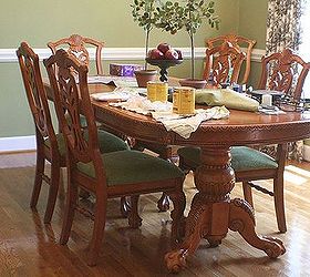 spray painted dining table and chairs, painted furniture, Dining Room table before spray paint