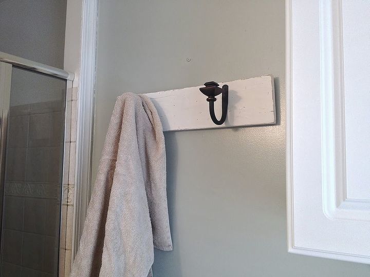 i m hooked on this diy towel holder, bathroom ideas, home decor, storage ideas, Image Credit Two It Yourself