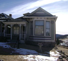 a buffet of victorian houses in cripple creek colorado, architecture