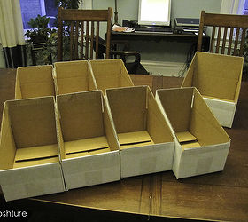 cubos con cajas de correo