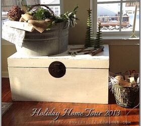 my 2013 holiday virtual open house, seasonal holiday d cor, Makeshift wrapping station near the tree in the sunroom